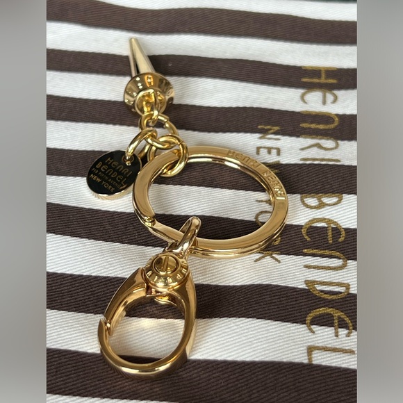 Henri Bendel Gold SPIKE and charm key ring with purse hook - Picture 5 of 10